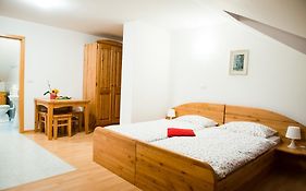 Turisticna Kmetija Pri Malnarjevih